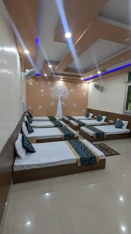 Гайя: Hotel Shakuntla Palace