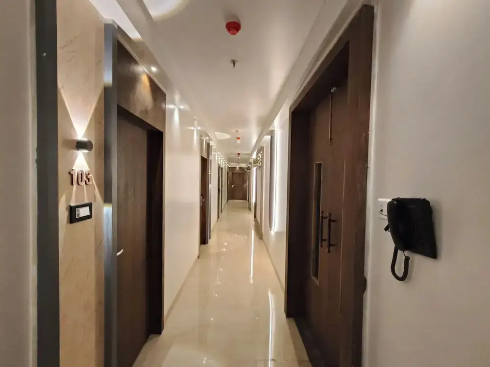 Тхане: Hotel Sonesta Suites Thane