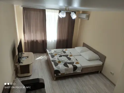 1-ком квартира посуточно на Льва Толстова — фото 1