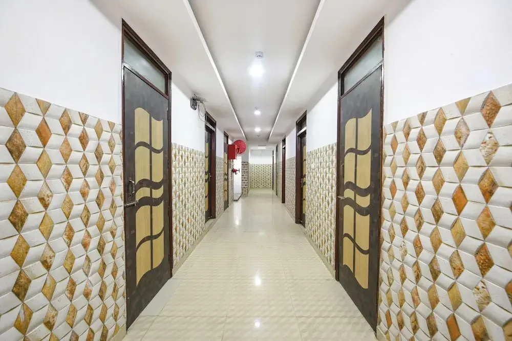 Газиабад: Fabhotel Black Stone Palace