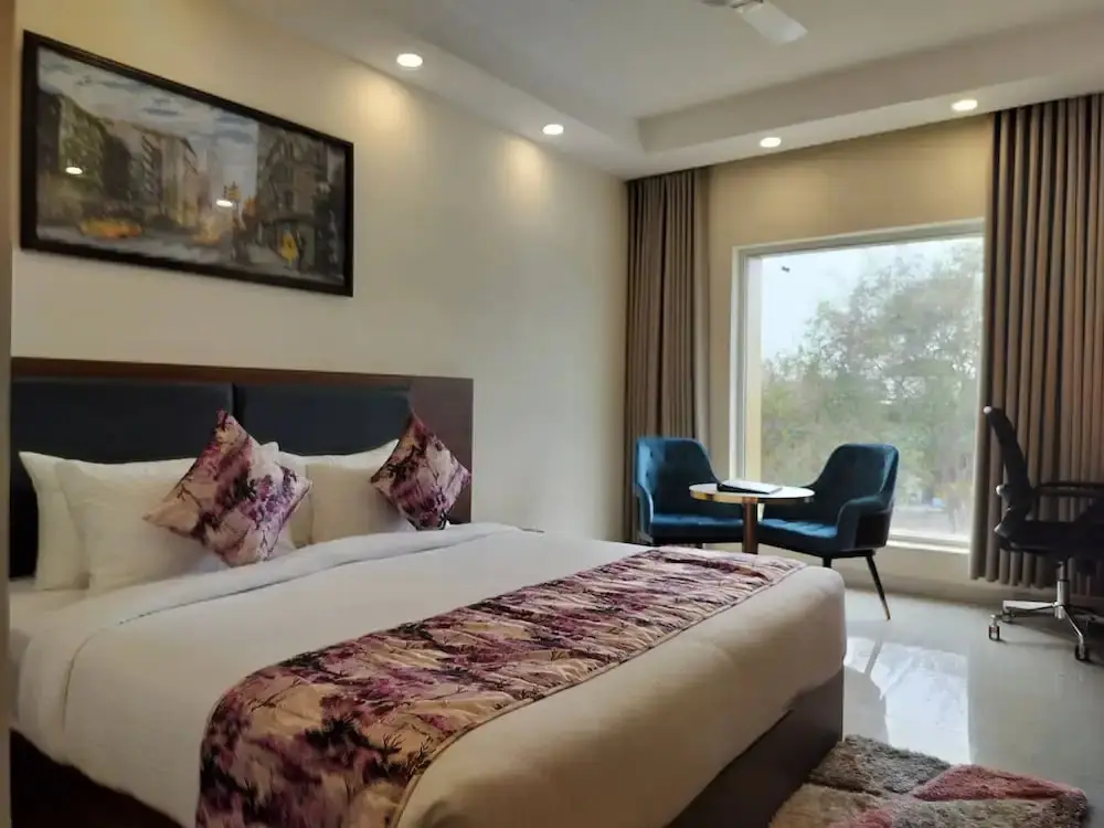 Hotel Aravali NH8 by Luxe Opera — фото 1