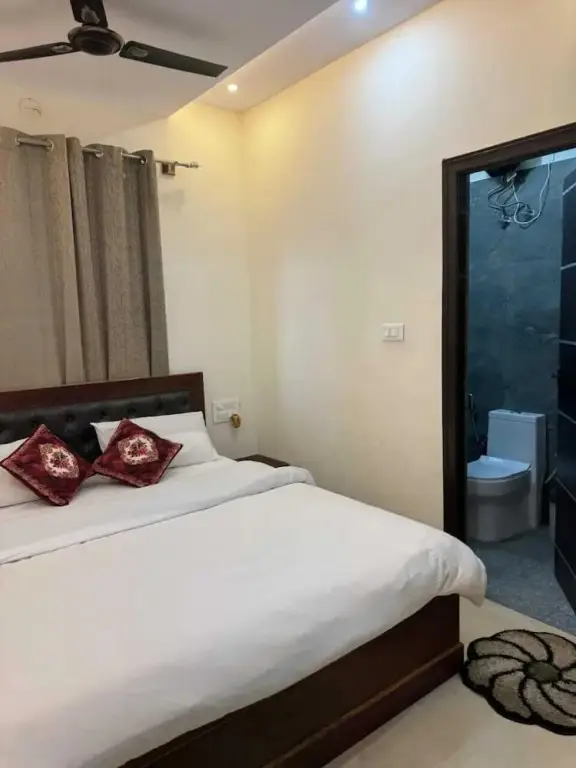 Chikkajala: Paradise Villa