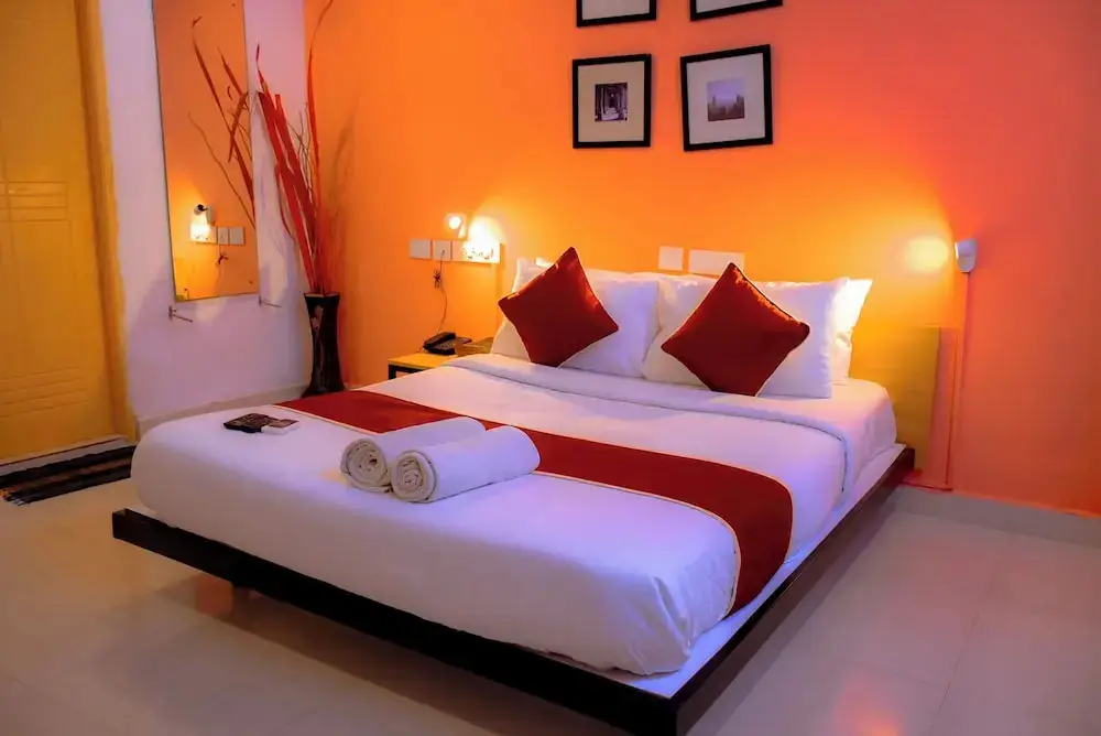 Ченнаи: Naksha Tree Hotels Honey Crest