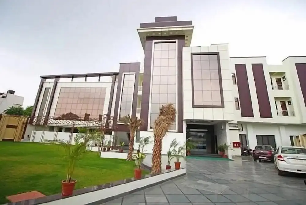 Hotel Opal Courtyard — фото 1
