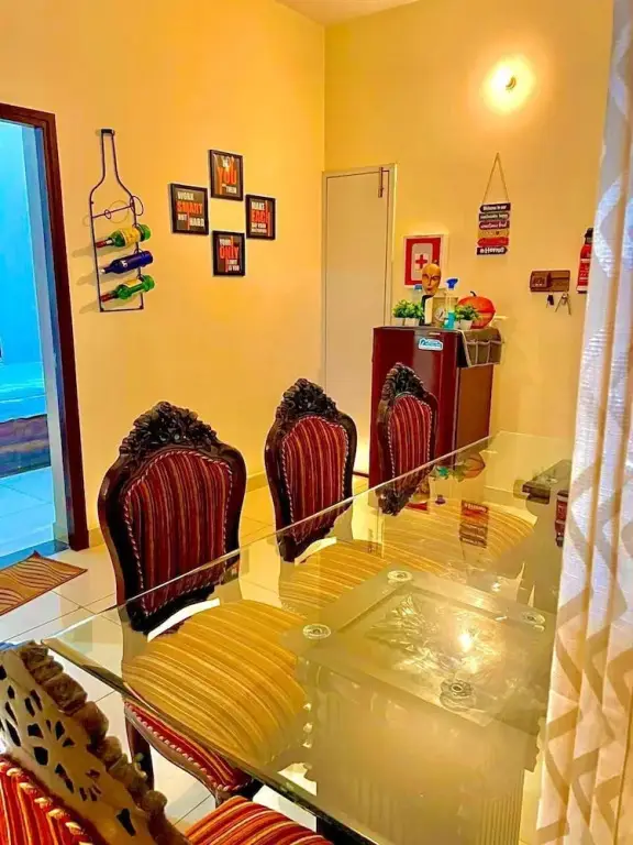 Лакхнау: Easy Inn Holiday Home