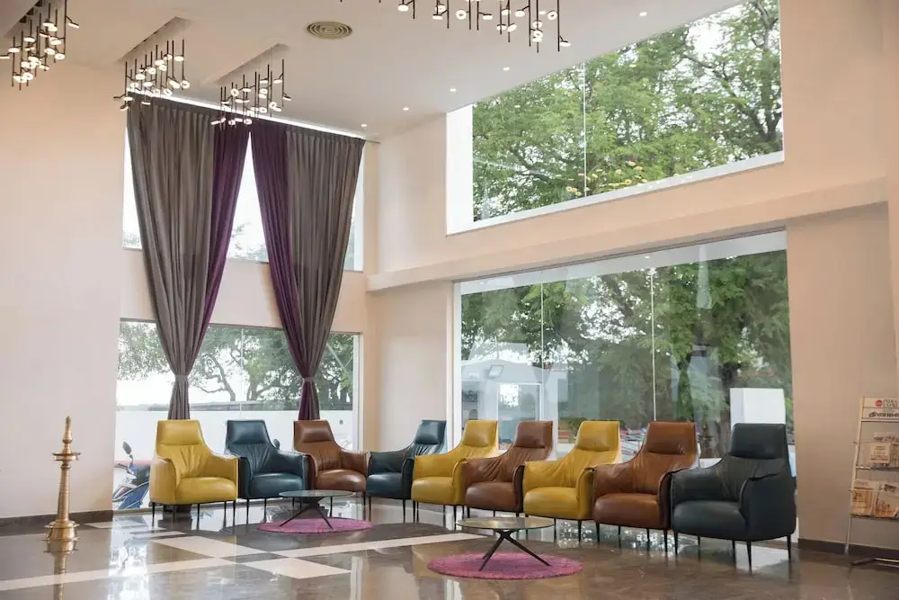 Палани: The Lotus Hotel Visakka