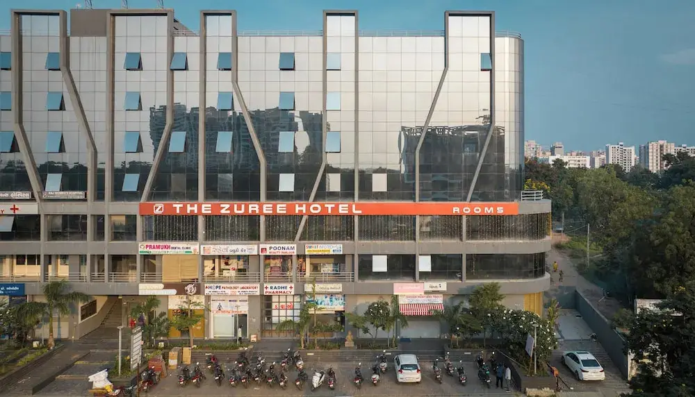 The Zuree Hotel — фото 1
