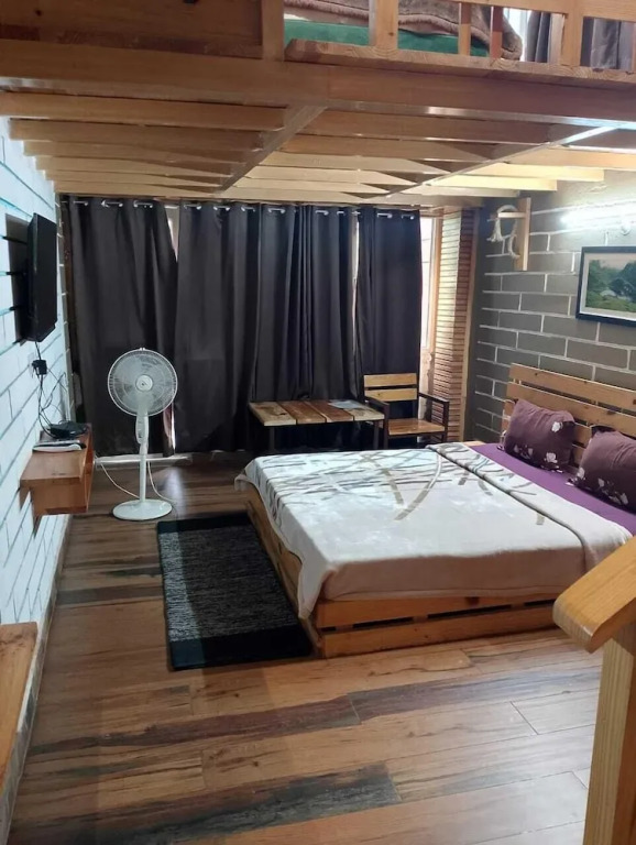 Казаули: Crestwood Kasauli Heights