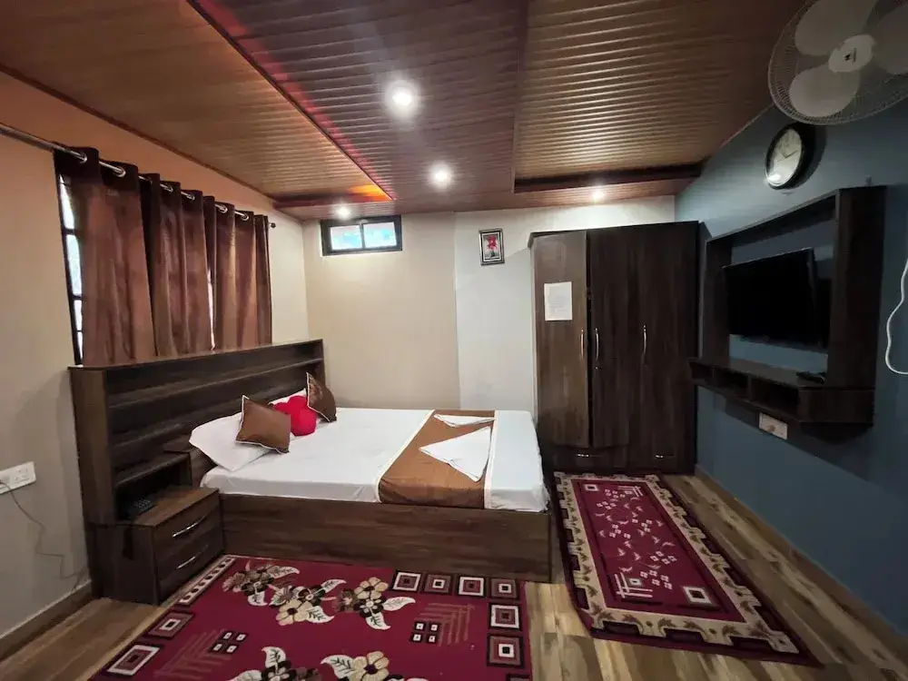Курсеонг: Traditional Hotel And Restaurant