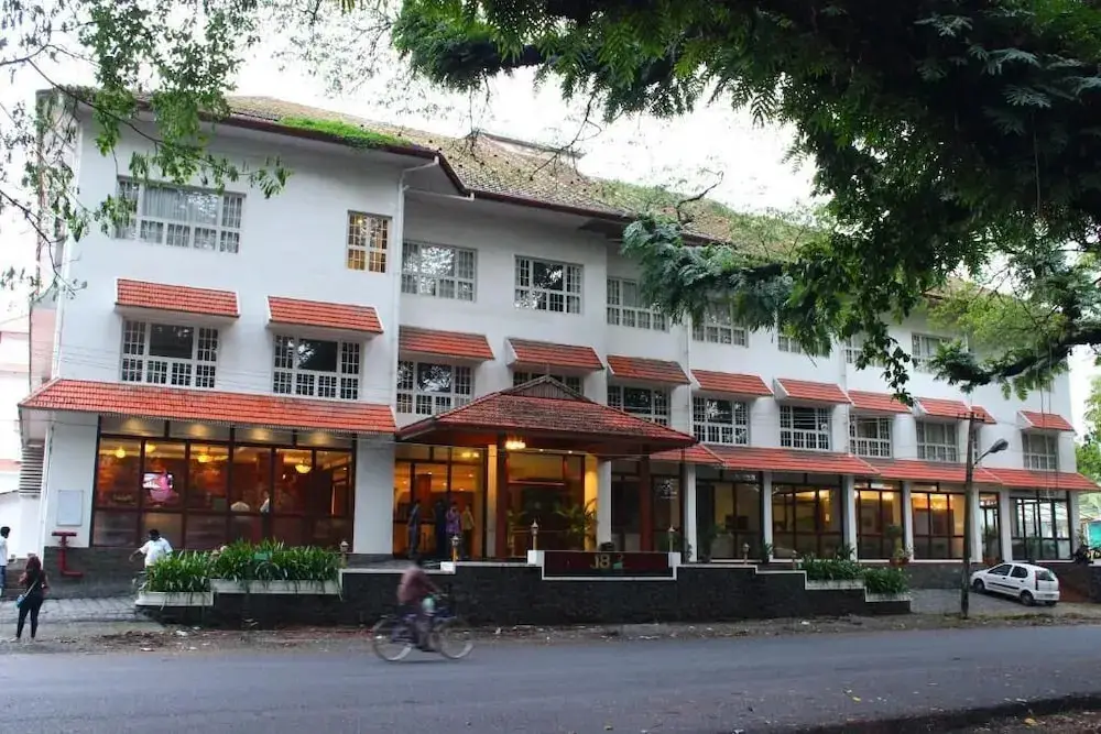 No 18 Hotel — фото 1