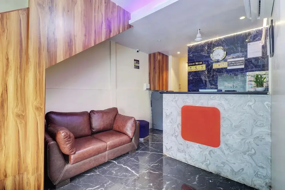 Мумбаи: Hotel Emirates Suite