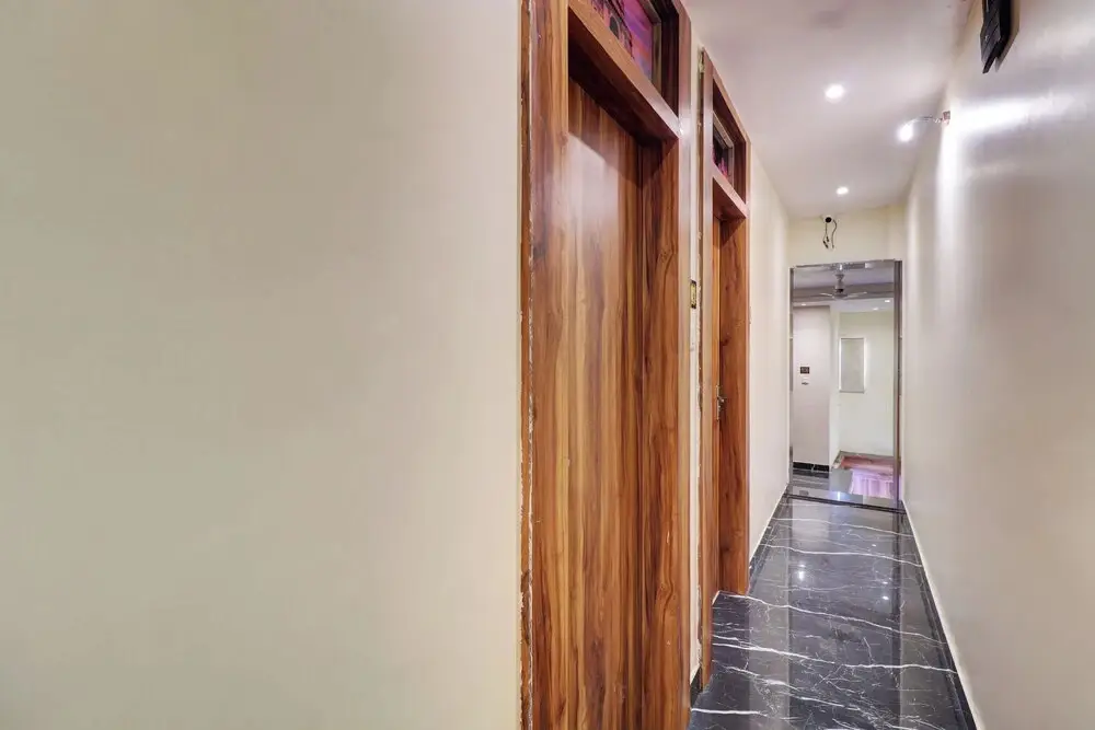 Мумбаи: Hotel Emirates Suite