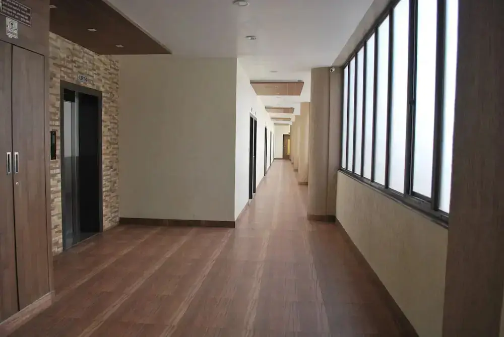 Сурат: Hotel Vijya laxmi Rooms and Banquet Hall
