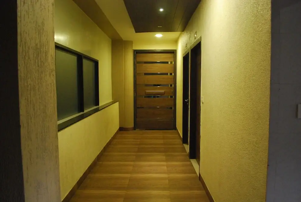 Сурат: Hotel Vijya laxmi Rooms and Banquet Hall