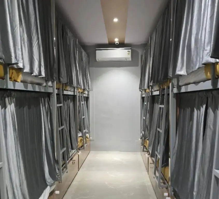 Мумбаи: Classy Ac Dormitory
