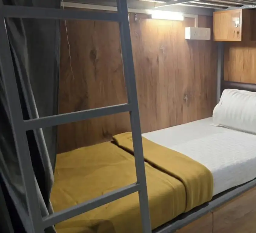 Мумбаи: Classy Ac Dormitory
