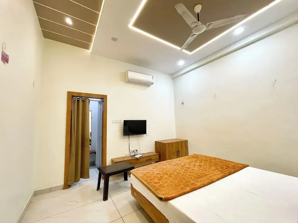 Удджайн: Hotel Gupta Residency - near Temple