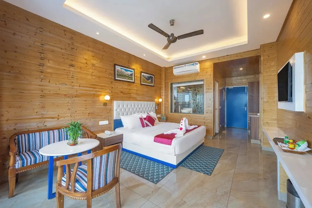 Казаули: Hotel Wood Stock Luxury