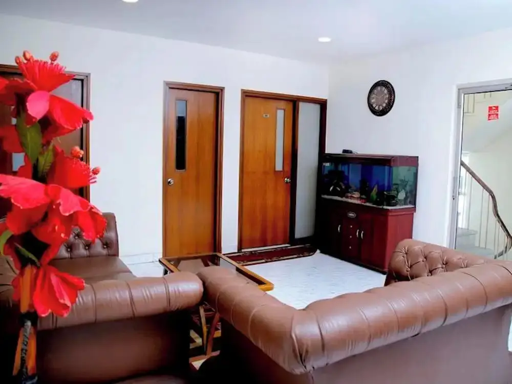 Нью-Дели: Room in Guest Room - Maplewood Guest House, Neeti Bagh, New Delhiit is a Boutiqu Guest House - Room 4