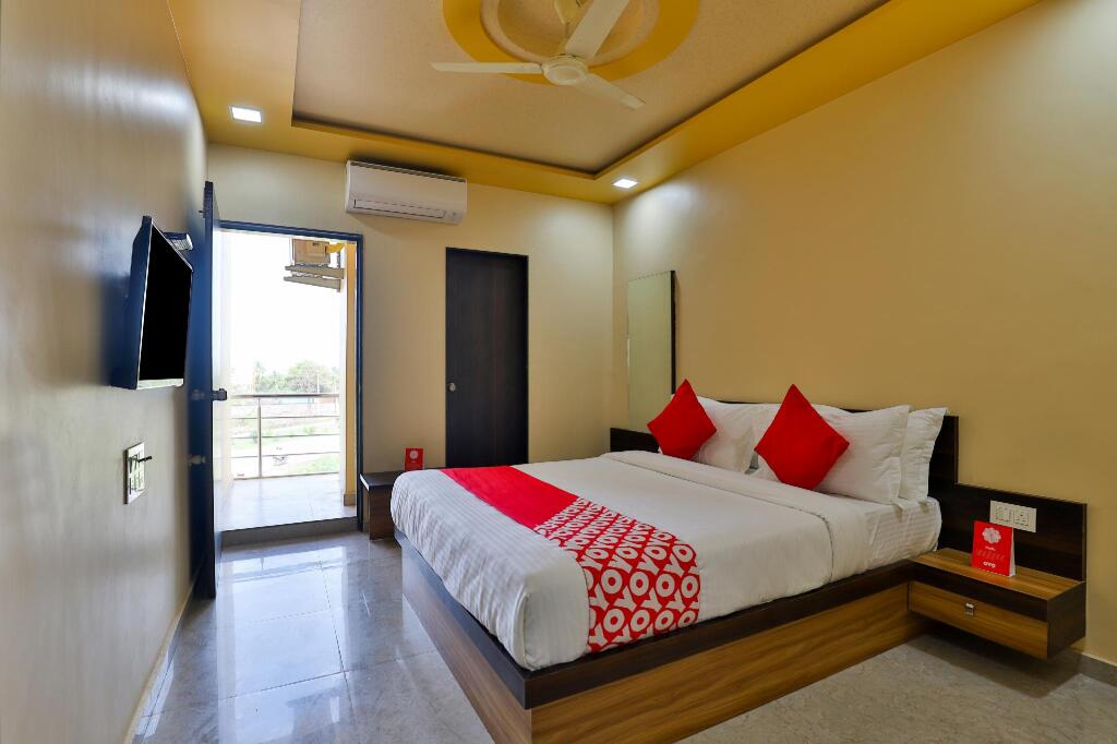 Сомнатх: Hotel Decent Somnath