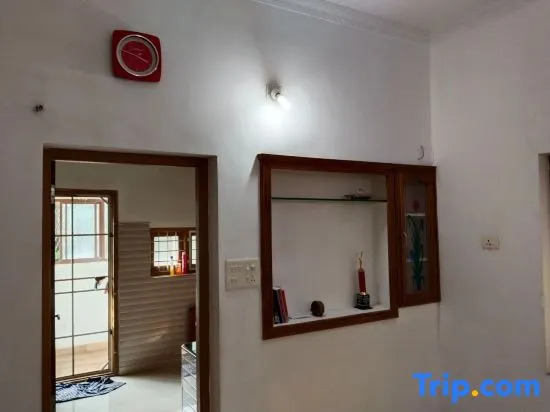 Ангамали: Full AC 4bhk townhouse, 10 mins from airport