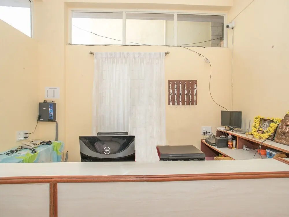 Бангалор: OYO 12776 SV Suites