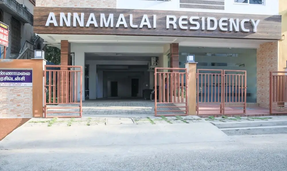 Ченнаи: Treebo Annamalai Residency
