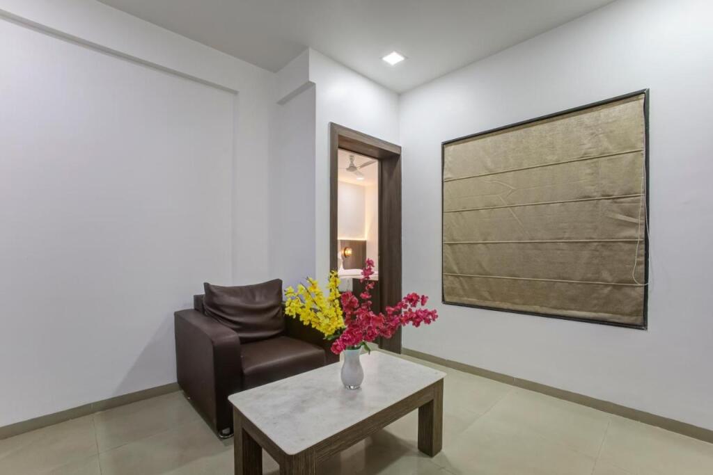 Пуна: StayBird - AERITH STUDIOS, Exclusive Residences, Kharadi