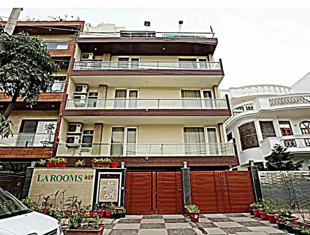 Гуруграм: LA Rooms