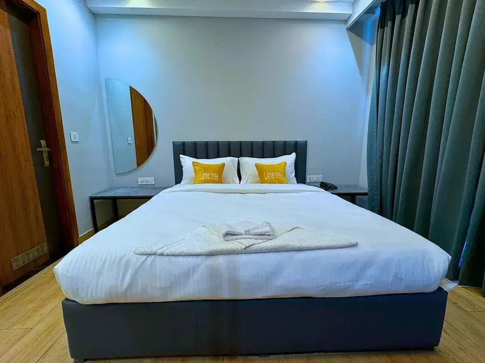 Гуруграм: Lime Tree Hotel Sector 51 Gurgaon
