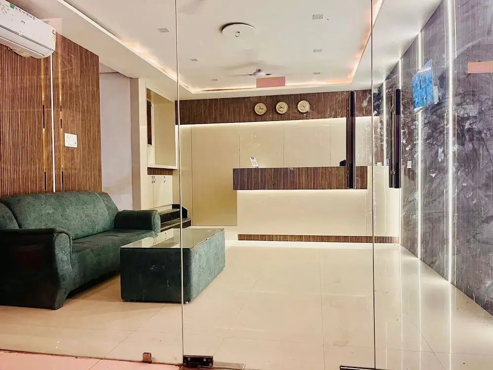Вриндаван: Hotel Harikripa Dham