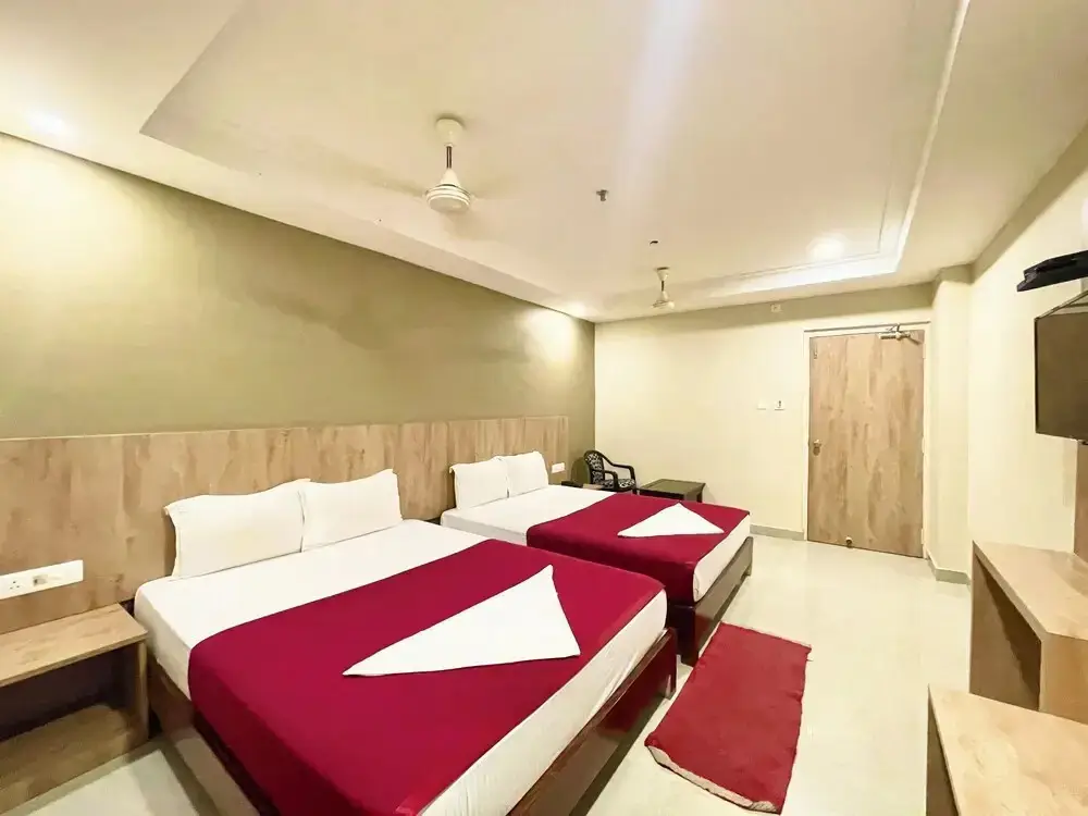 Пури: Hotel Janaki Pride - near Temple