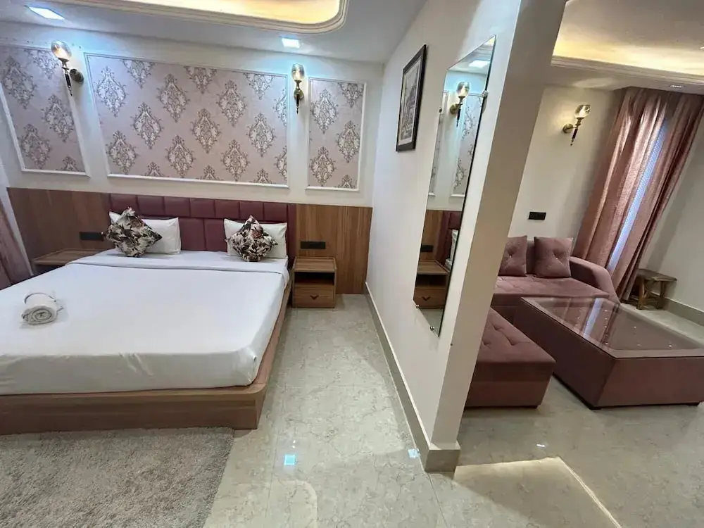 Гуруграм: Aatithyam Residency