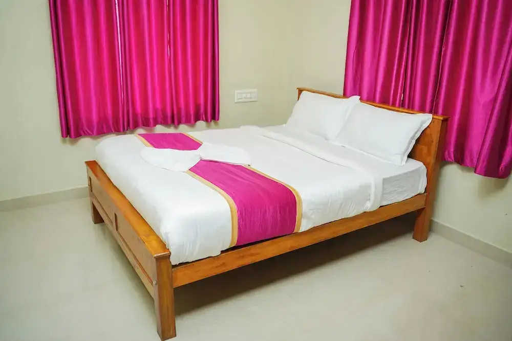 Султан-Батери: GMR Suites