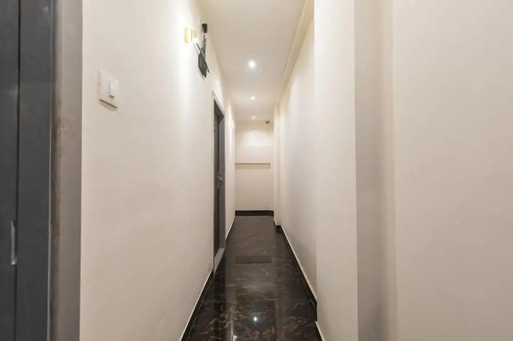 Мумбаи: Hotel Artilla Borivali