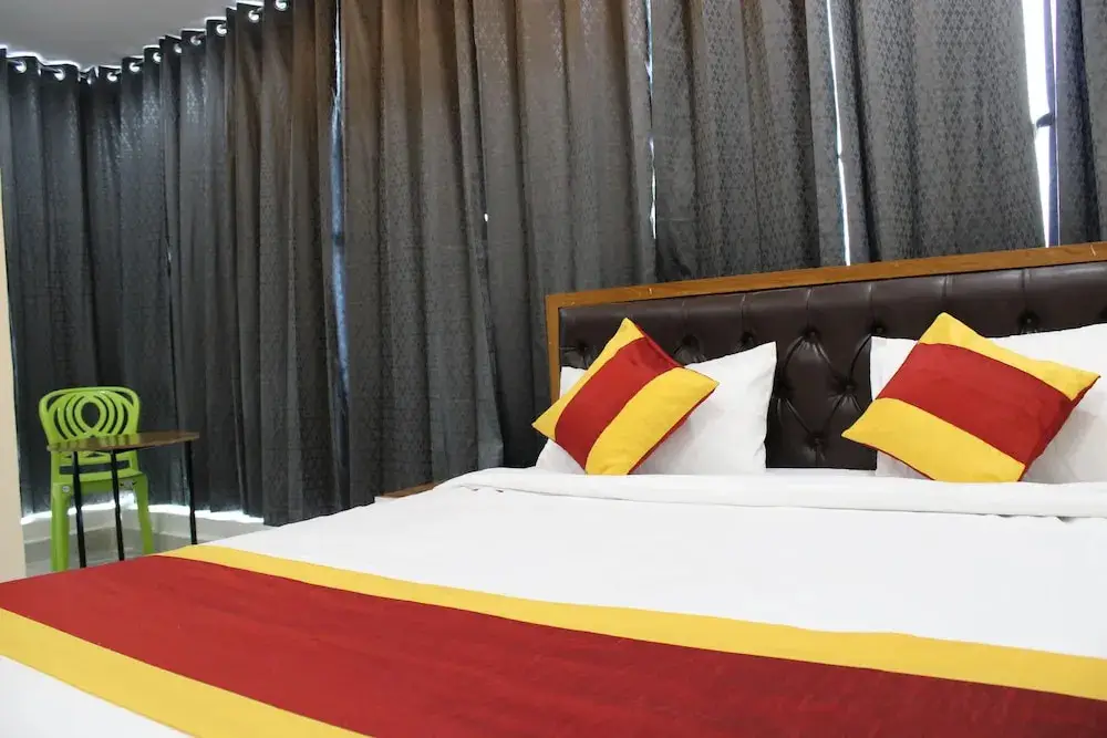 Хидерабад: Hotel SVR Luxury Rooms