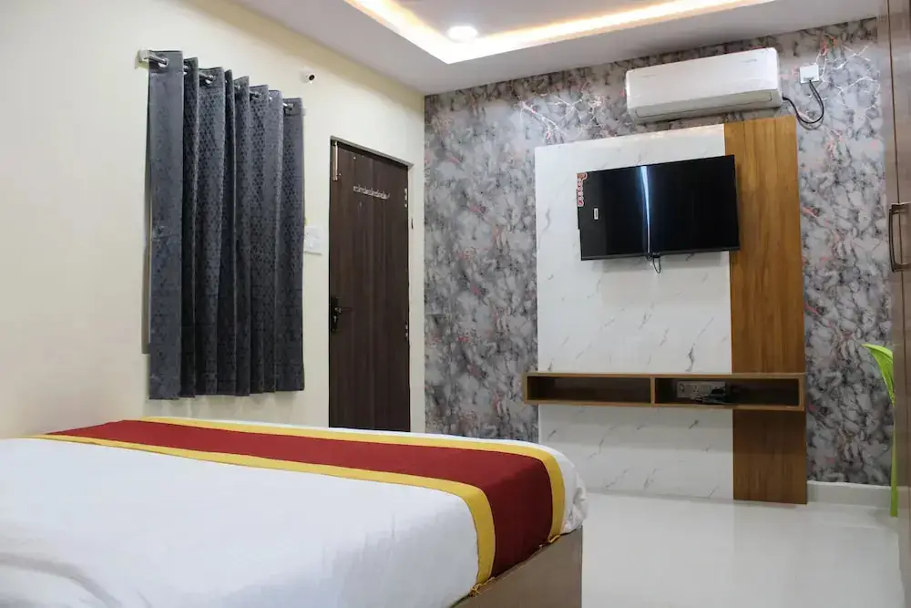 Хидерабад: Hotel SVR Luxury Rooms