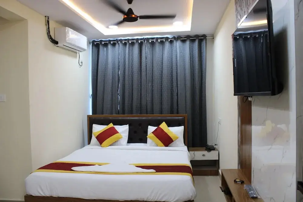 Hotel SVR Luxury Rooms — фото 1