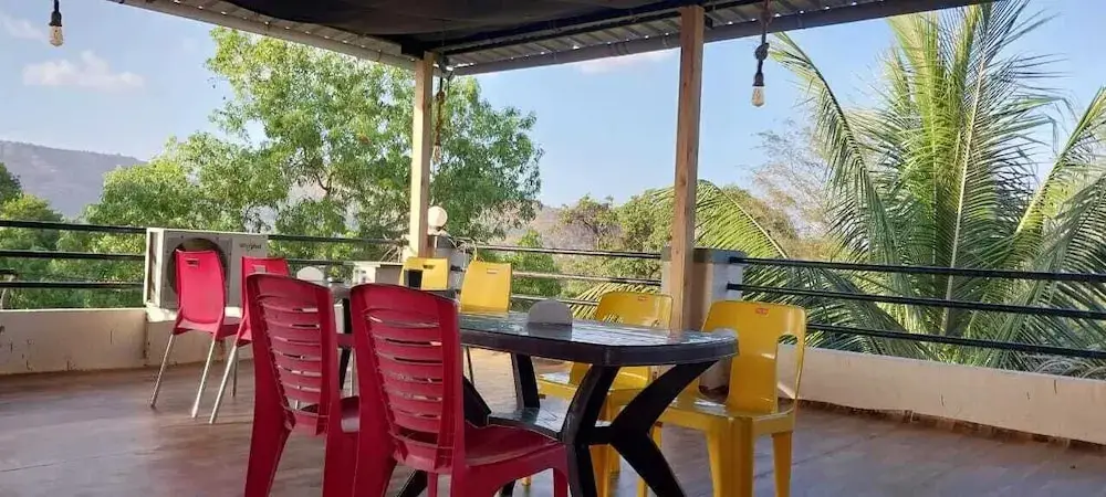Хандала: karla retreat Resort lonavala
