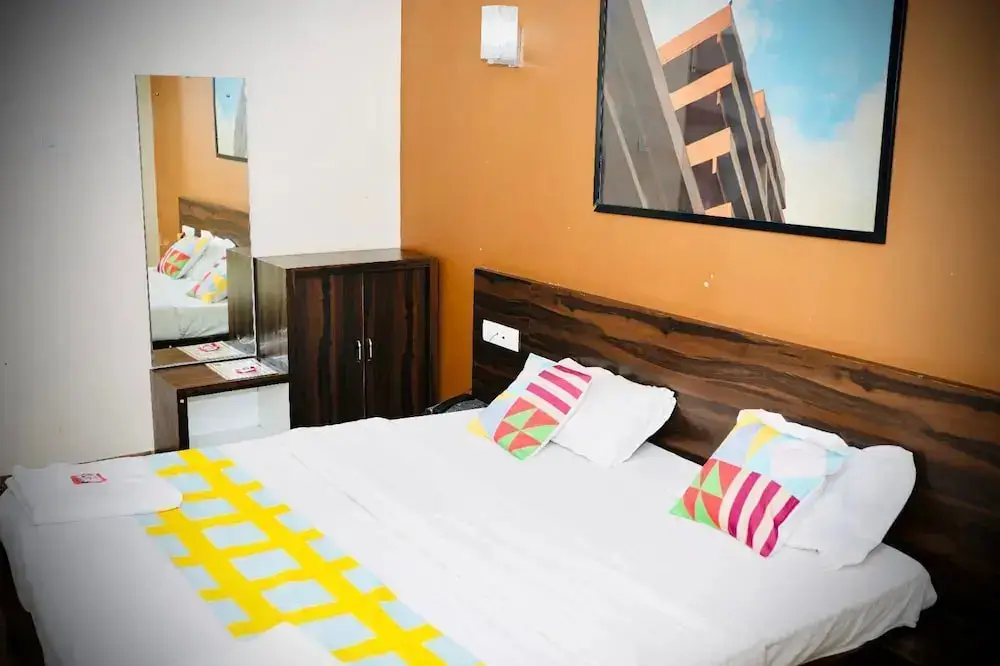 Хандала: karla retreat Resort lonavala