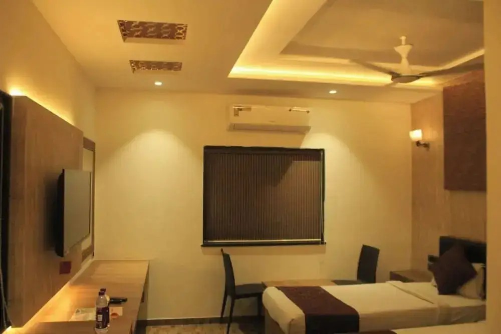 Силвасса: Sahyadri Guest House