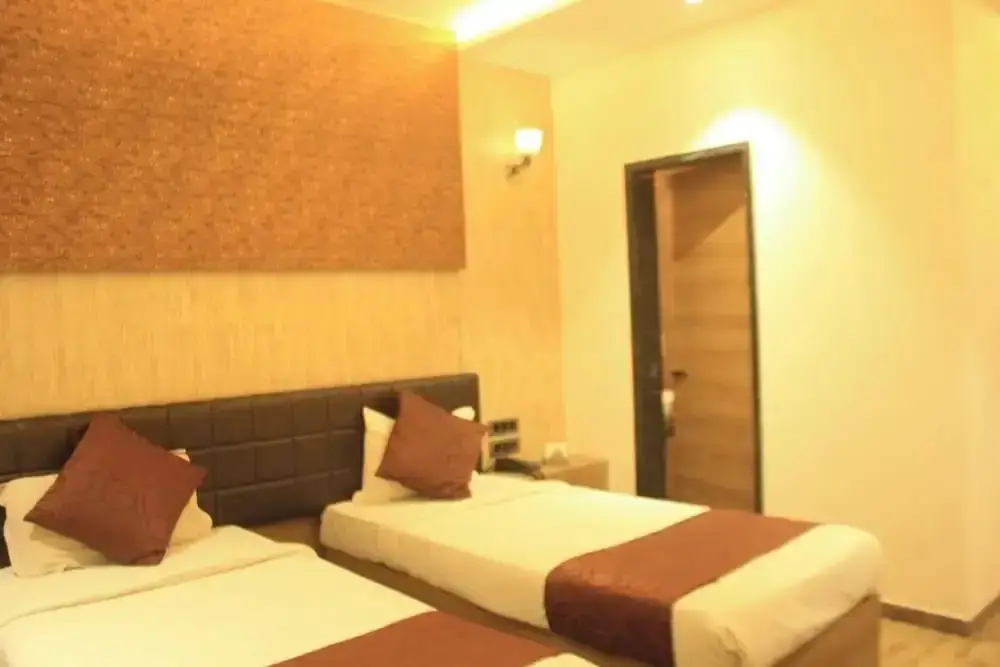Силвасса: Sahyadri Guest House