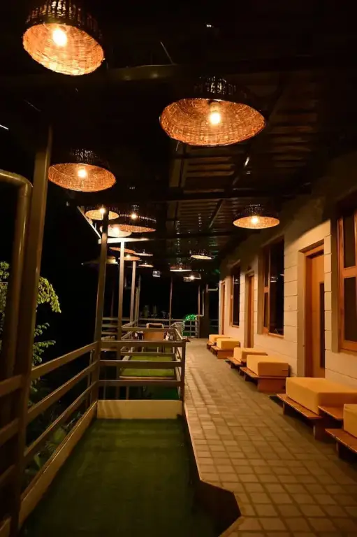 Наинитал: Valtara Resort