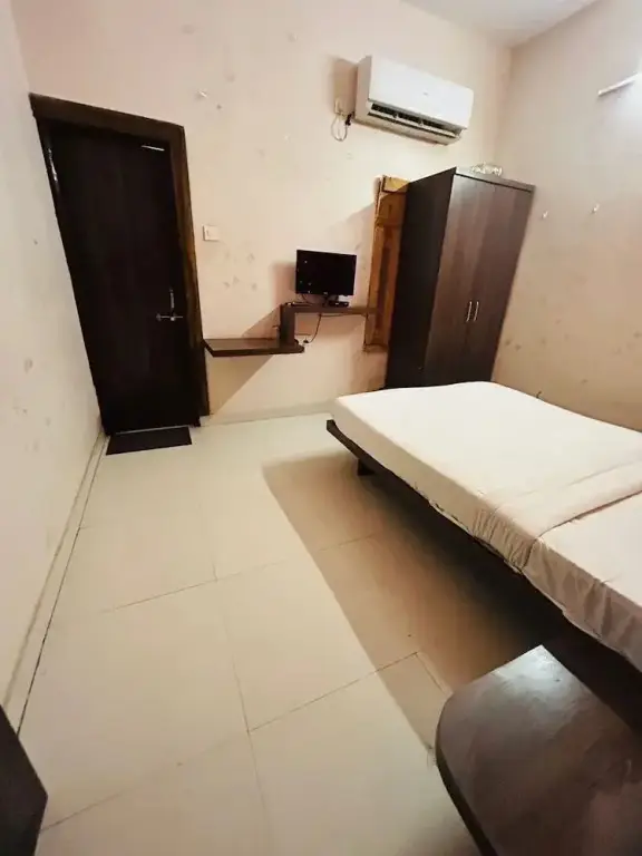 Бхопал: Hotel Crib Inn