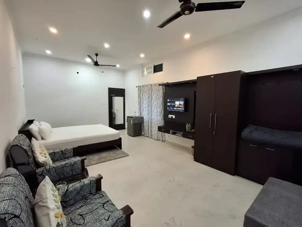 Кохора: Ejaar Homestay