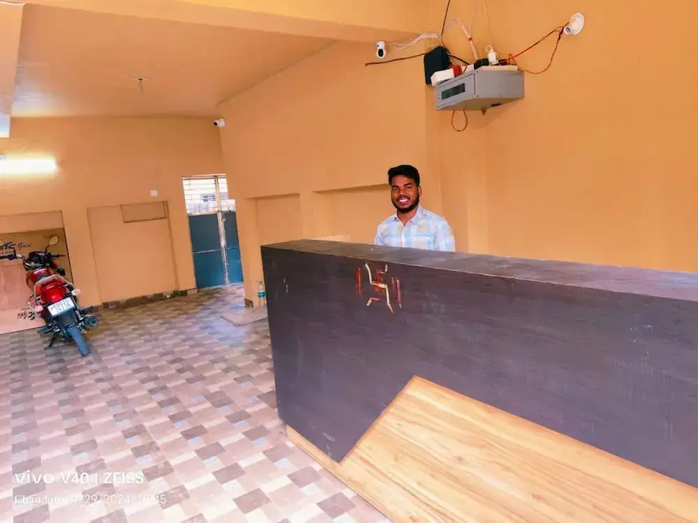 Пури: Goroomgo Rail View Guest House Puri