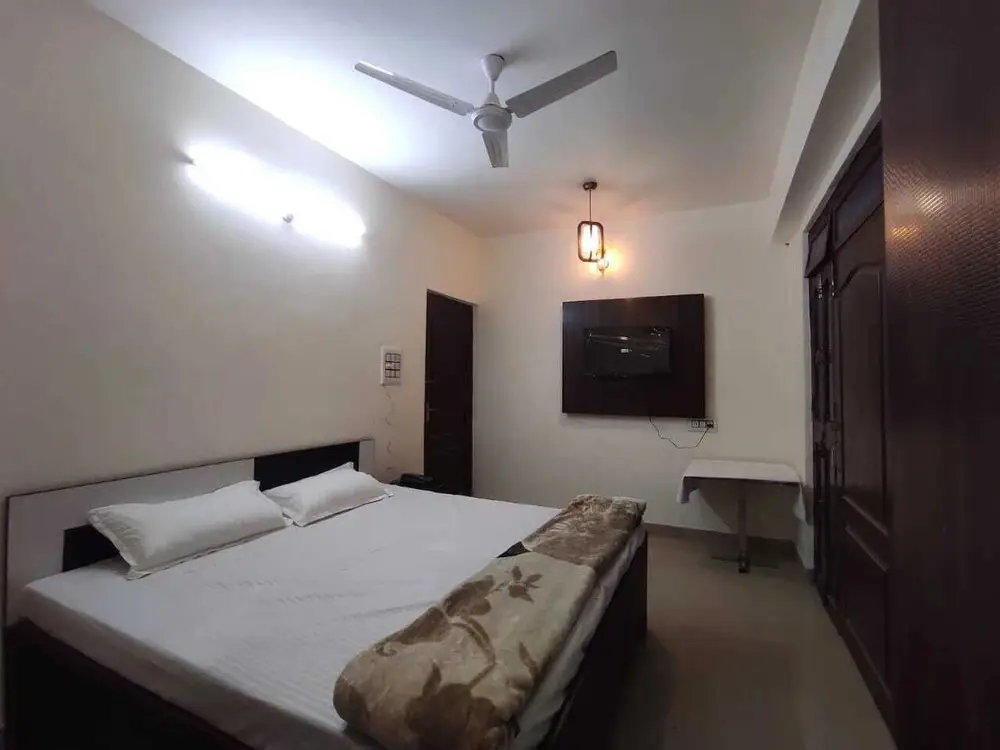 Варанаси: Hotel Parv