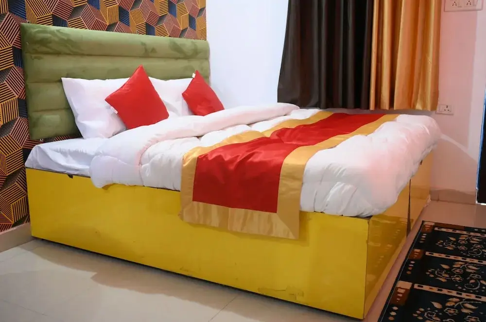 Барейлли: All In One Guest House