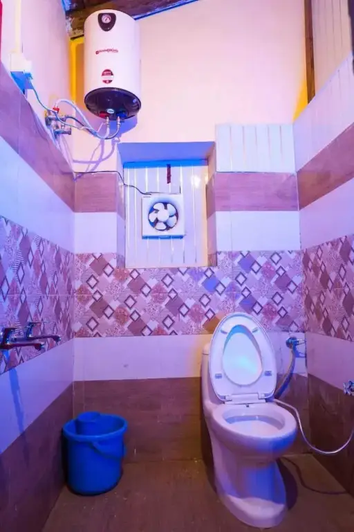 Наинитал: Ooncha Dana Home Stay