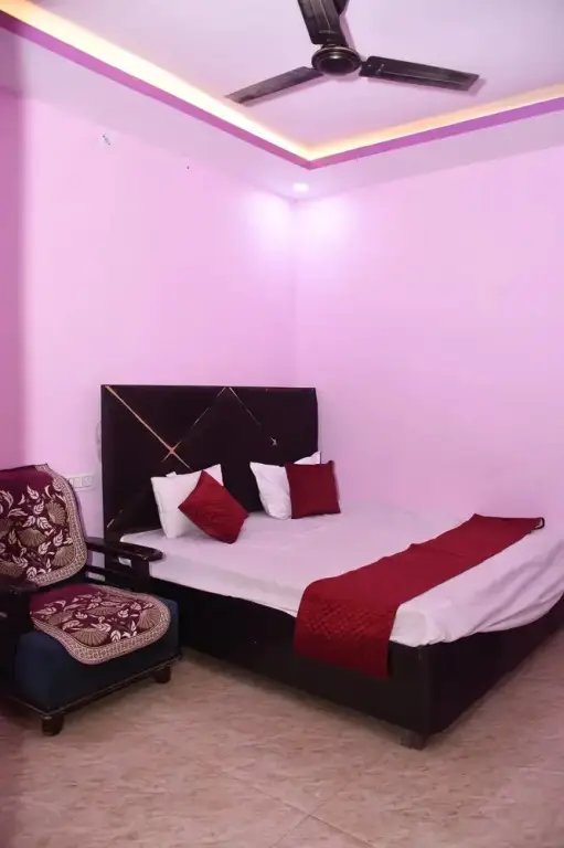 Файзабад: Dev In & homestay
